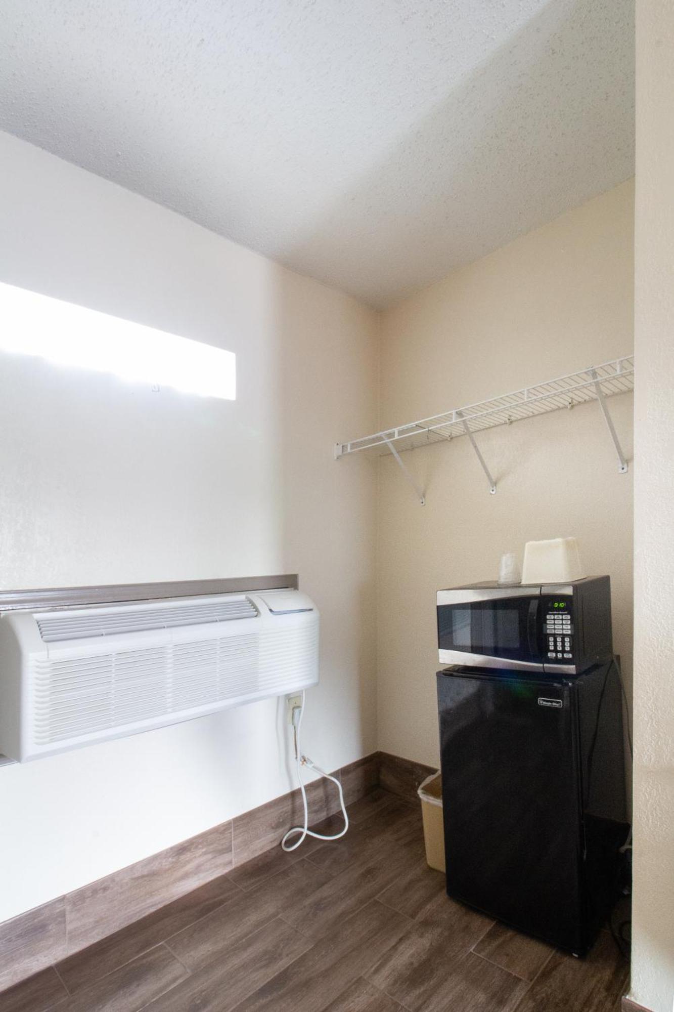 Whitehouse Motel Richmond South Bellwood ภายนอก รูปภาพ